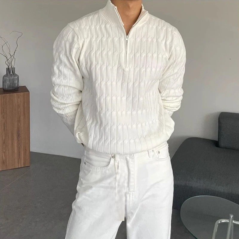 Weißer Pullover mit Reißverschluss