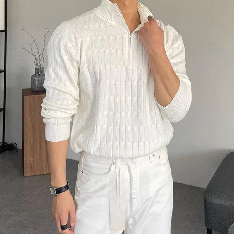 Weißer Pullover mit Reißverschluss